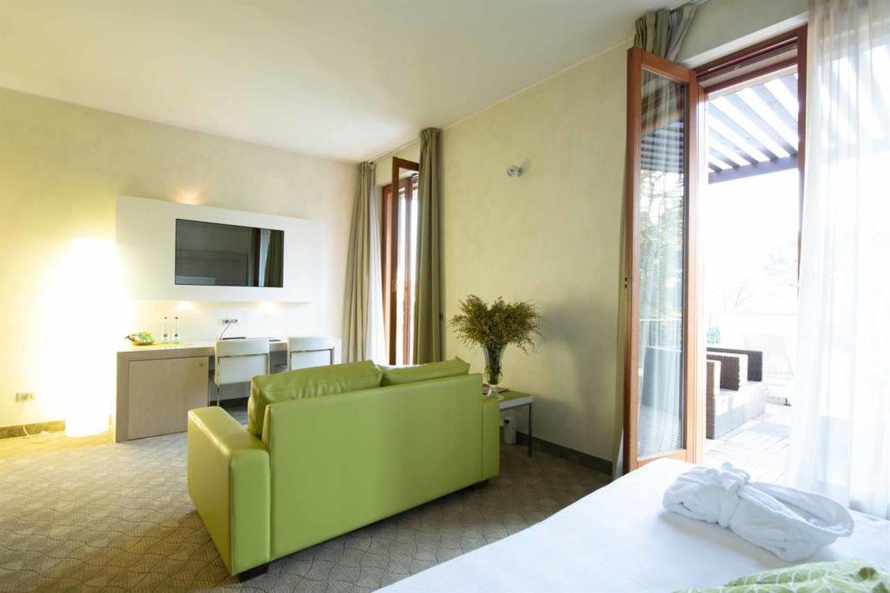 Hotel Dei Giardini Nerviano Exterior photo